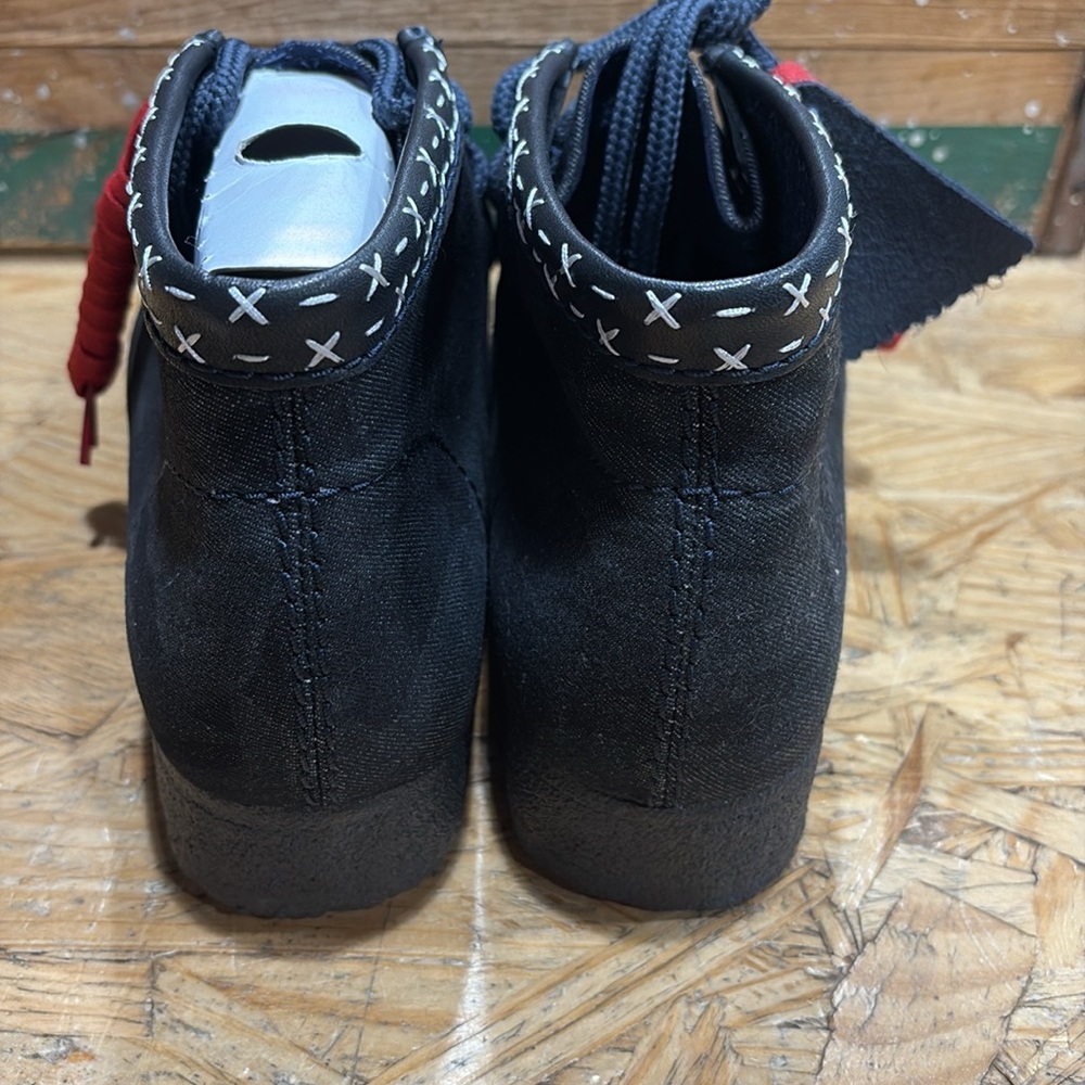 Brand new unworn denim discontinued Clark Wallabee. Multiple sizes available. - Picture 4 of 6